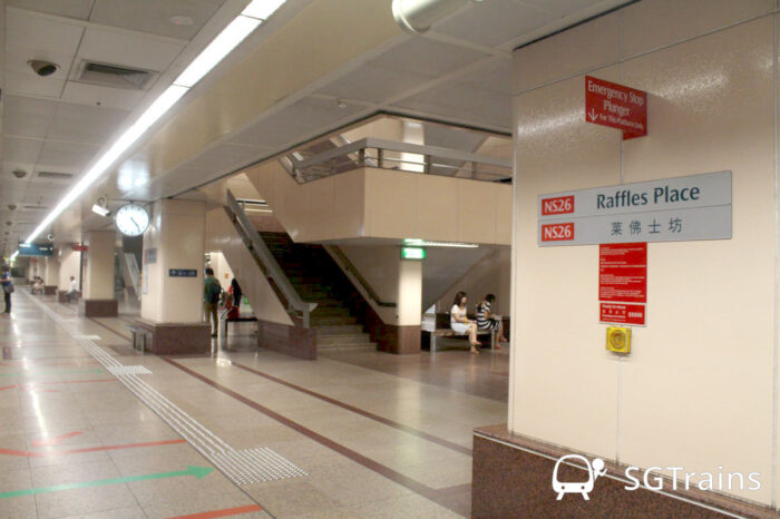 Raffles Place MRT station platform for the North-South Line. (File Photo: SGTrains)