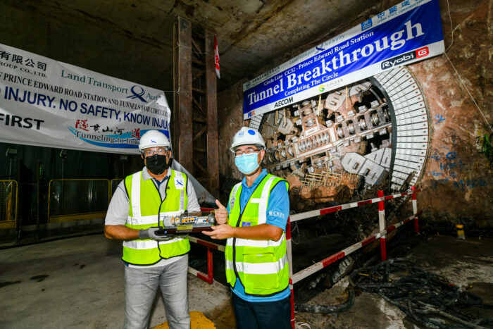 "Minister for Transport S Iswaran received a Tunnel Boring Machine Model as a token of appreciation." (Image: LTA)
