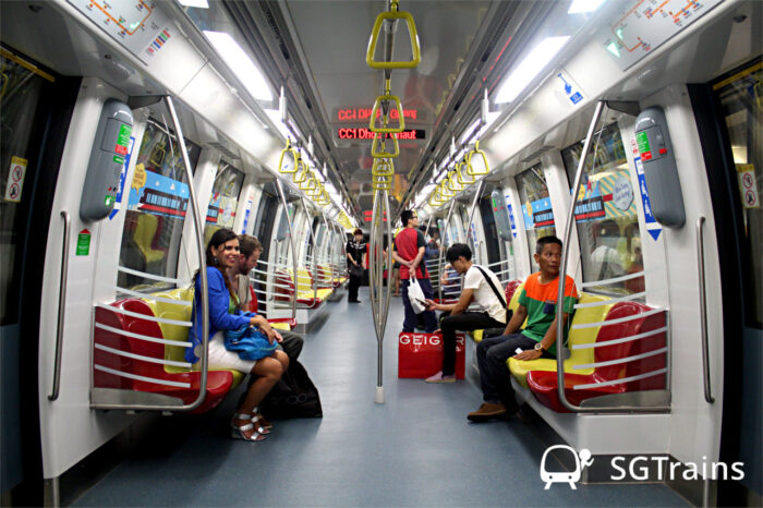 Commuters on board an MRT train. (Image: SGTrains File)